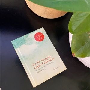 The life changing magic of tidying up Marie kondo